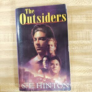 The Outsiders by S.E. Hinton (1997) Paperback Book Puffin Books Vintage Used